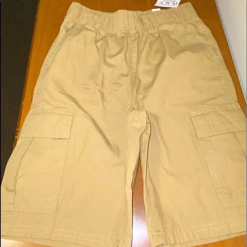 Nwt the childrens place khaki shorts